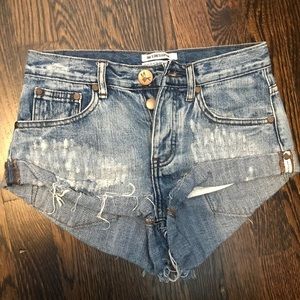 One Teaspoon Bandit Shorts! Size 22 but fit 23/24!